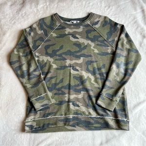 Camo dressy crewneck, size medium